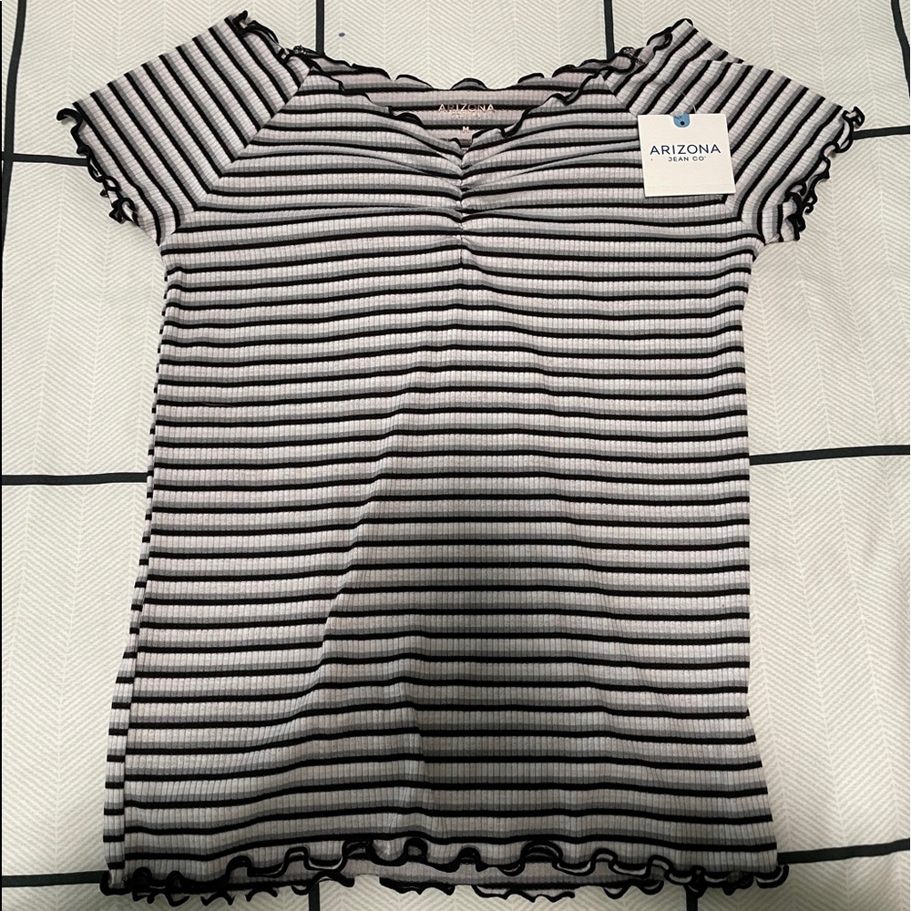 Arizona Black and White Top